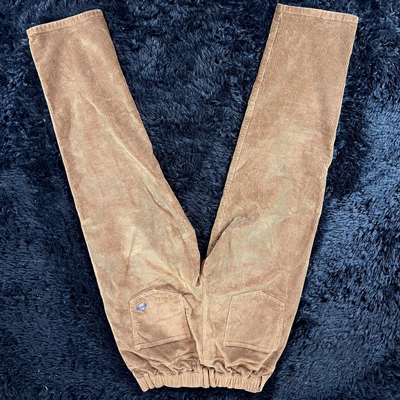 Aelfric Eden brown corduroy pants with cool patch on pocket size large - Picture 2 of 3